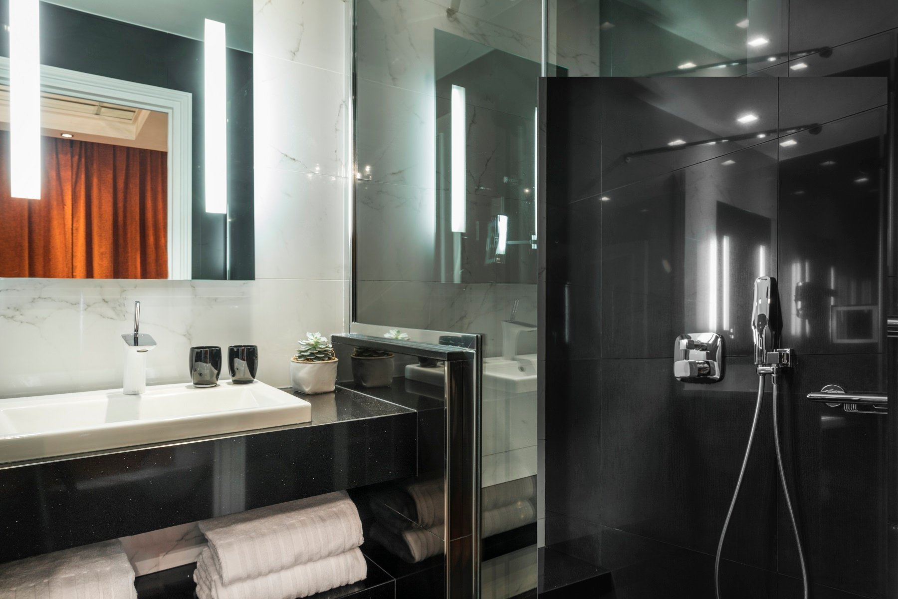 Maison Albar Hotels Le Champs-Elysées cuarto de baño habitación ejecutiva